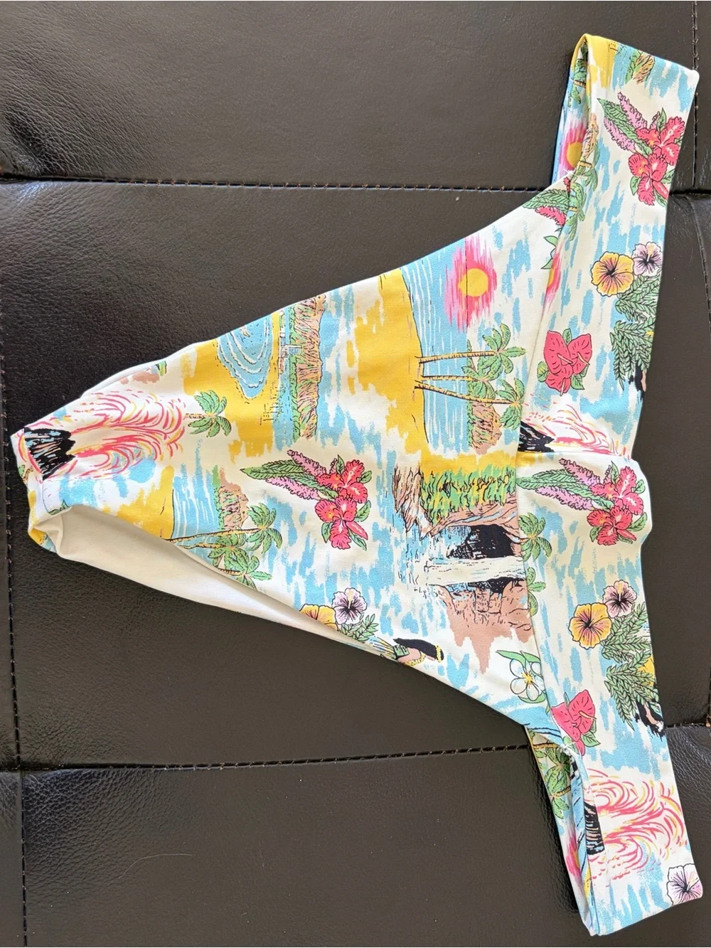 Frankie’s Bikinis Hawaii Print Bikini Bottom